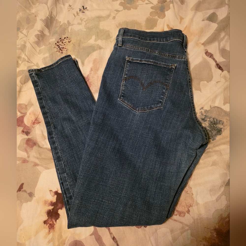LEVIS WOMENS 311 SHAPING SKINNY JEANS